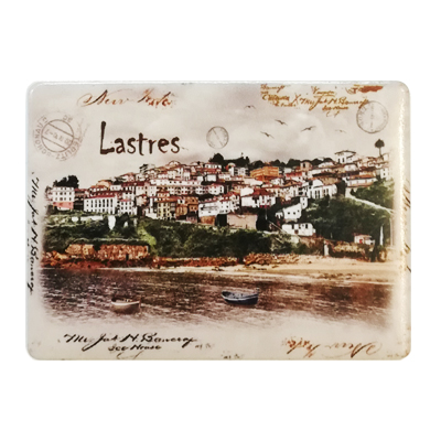 Ref: IM 375 – Imán Metálico – Postal Vintage Vista - Pueblo Lastres - Asturias
